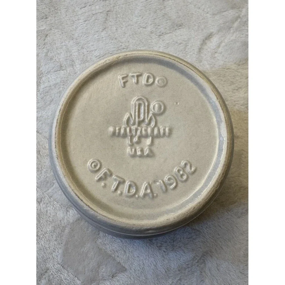 Phaltzgraff Yorktowne Small Crock/Planter With Fake Plant